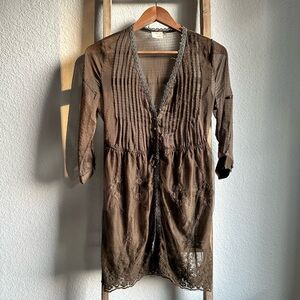 DayTrip olive green sheer top sz: Small